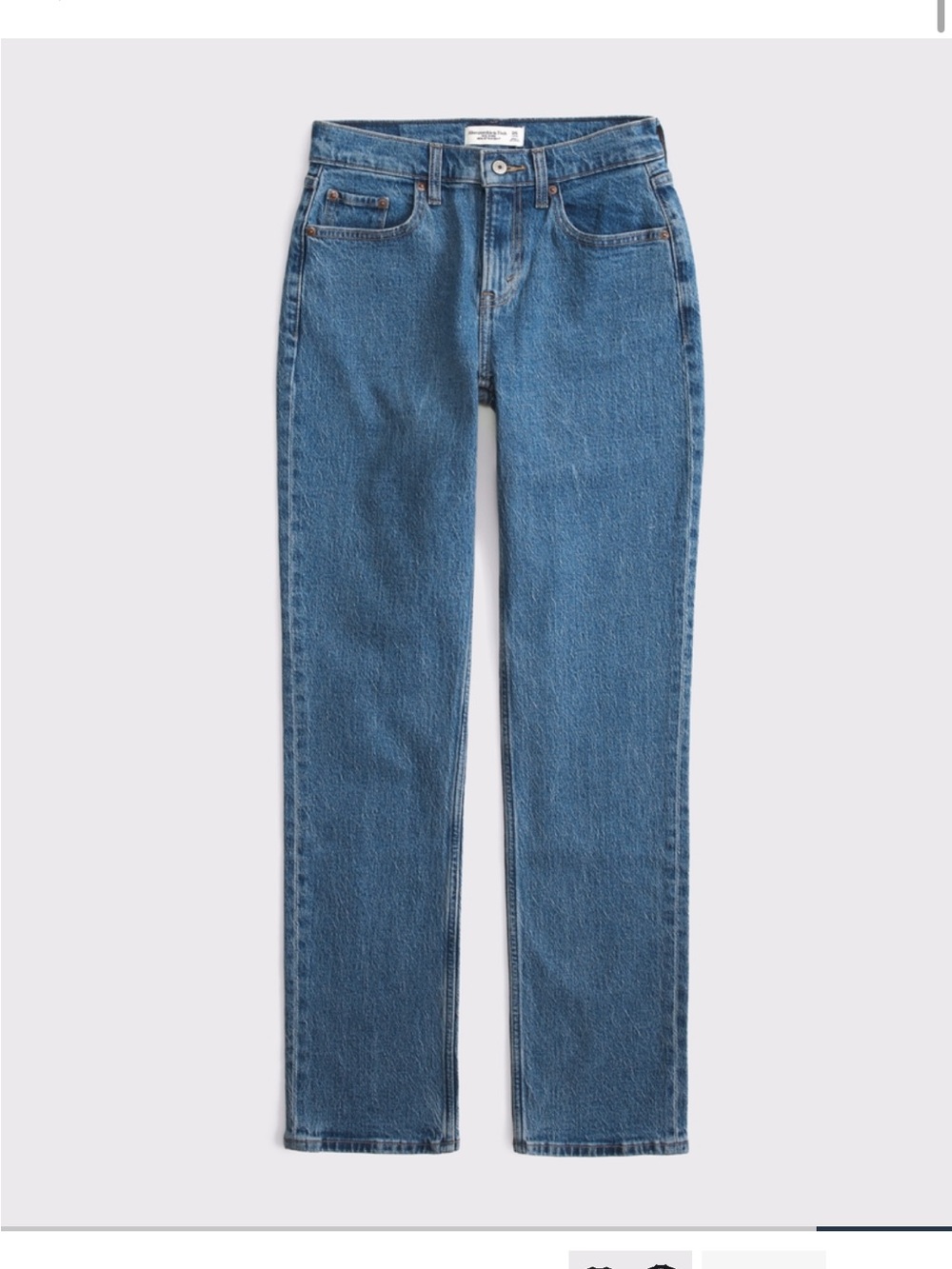 Abercrombie & Fitch Curve Love Mid Rise 90s Straight Jeans – Size 26 Short
